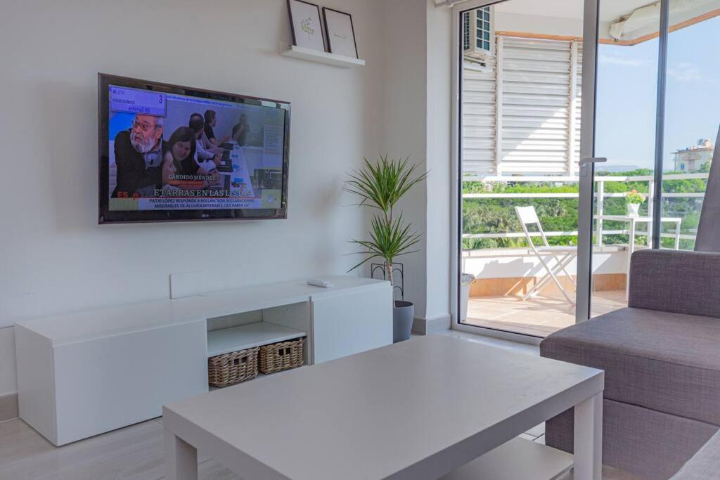 Apartamento En ซาลอว์ ภายนอก รูปภาพ
