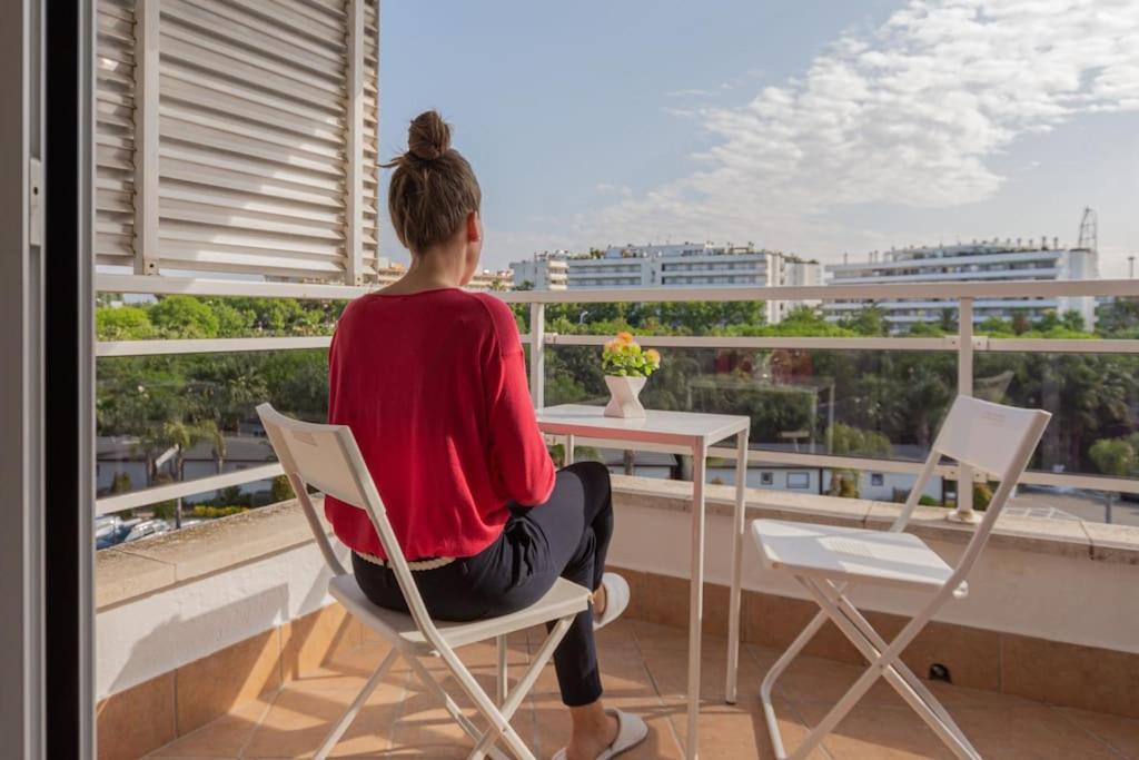 Apartamento En ซาลอว์ ภายนอก รูปภาพ